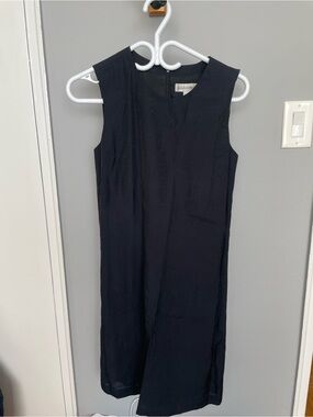Black Sleeveless Midi Dress by